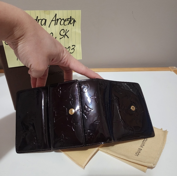 ❌SOLD❌ Louis Vuitton Monogram Vernis Elise Compact Wallet - Picture 11 of 12